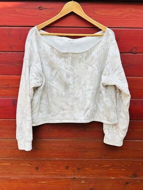 Hollister Camo Size M